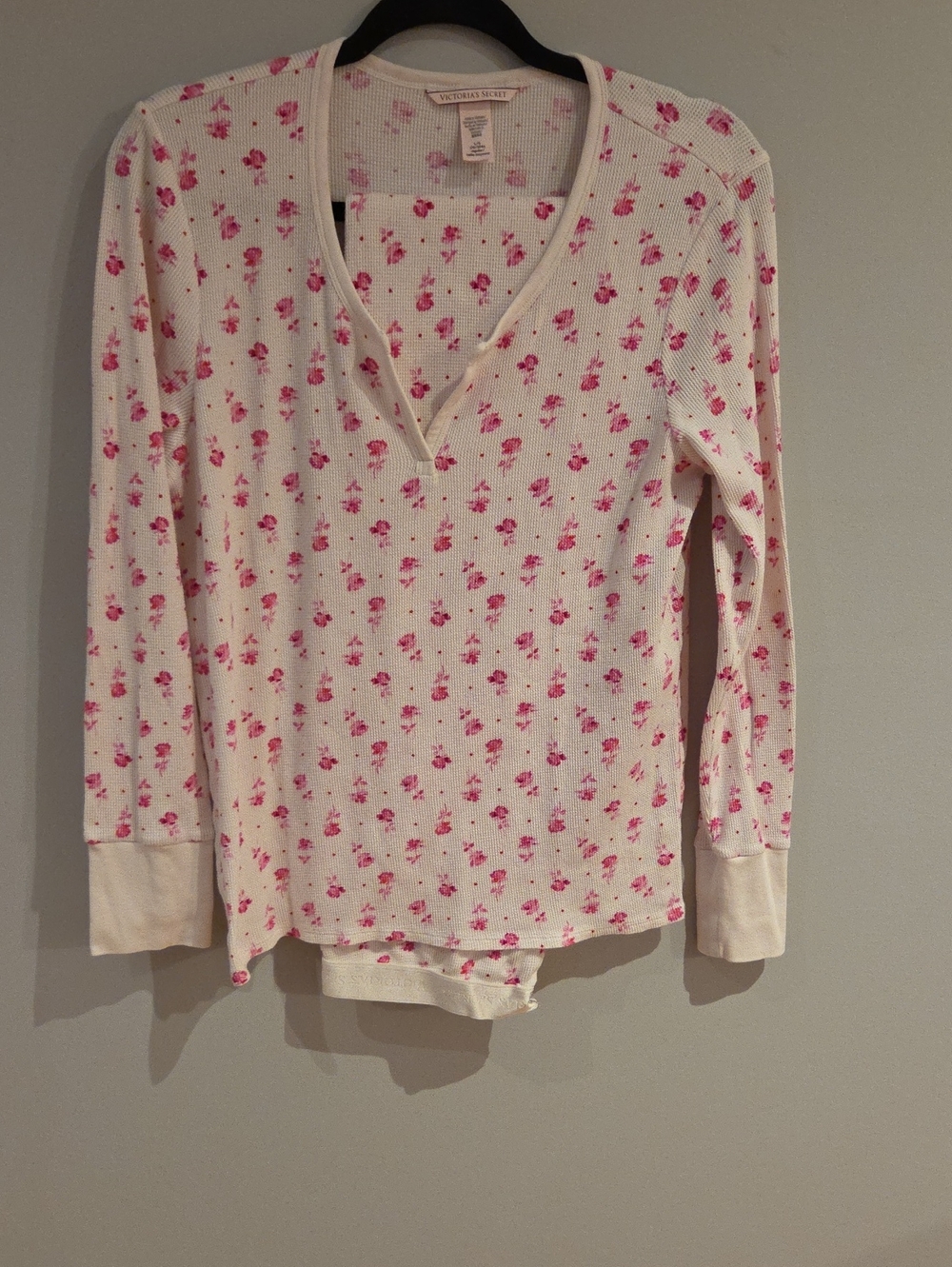 Victoria's Secret Cream Long-Sleeve Thermal PJs with Pink Floral Pattern Size L